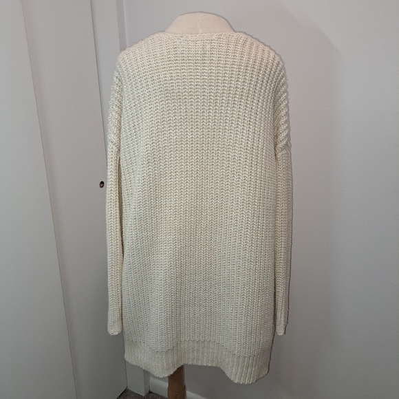 Foreve21 Knitted Cardigan Size Small - Picture 6 of 9